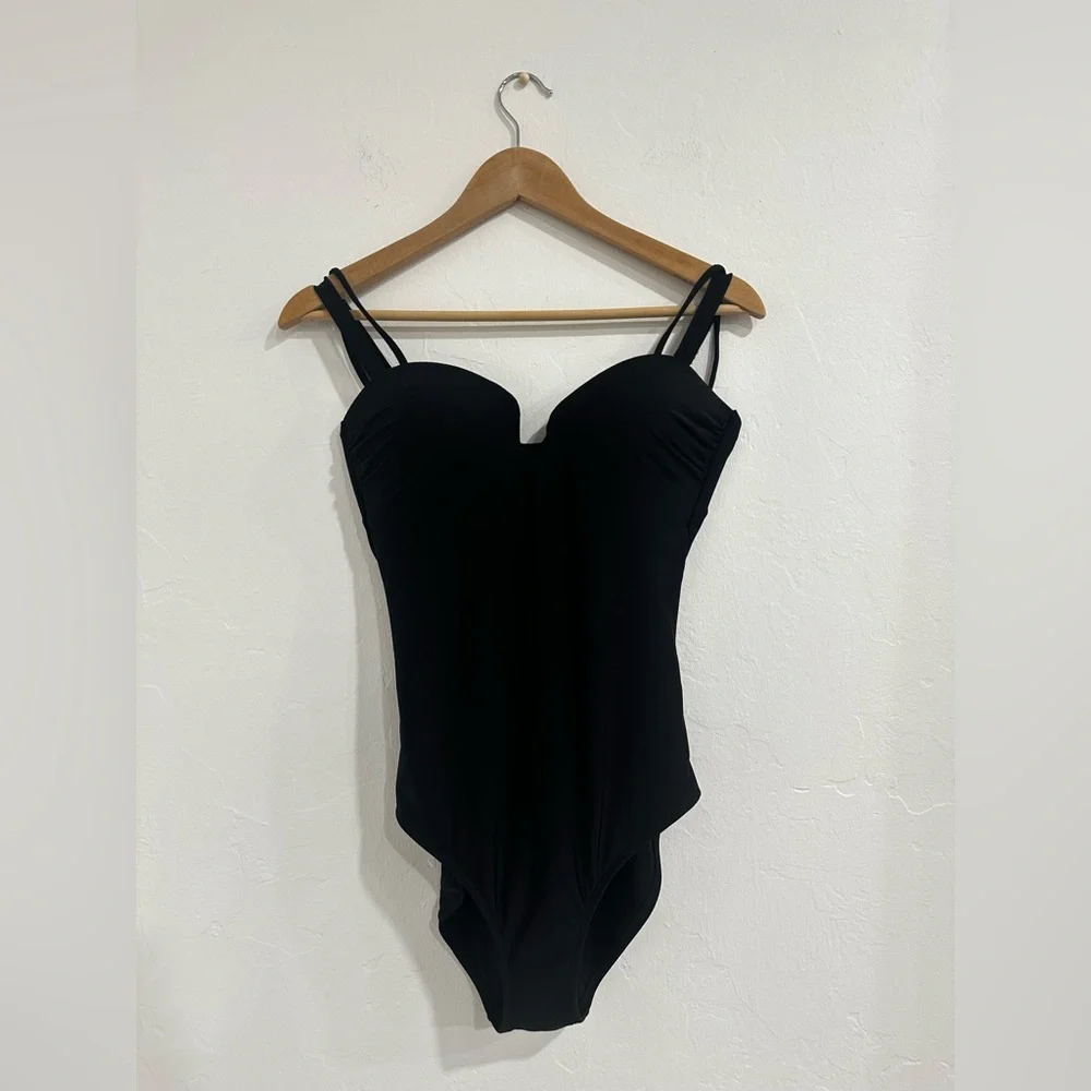 Athleta  Aqualuxe Square Plunge One Piece Swimsuit , Size Small.